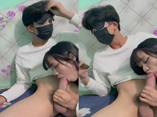 Kekasih Hitam penuh nafsu suka menghisap ayam