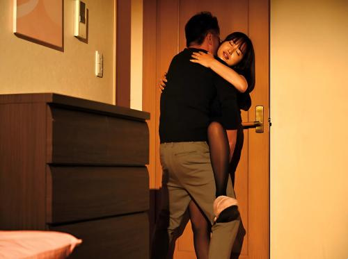 Suami lemah secara fisik sehingga istri berselingkuh