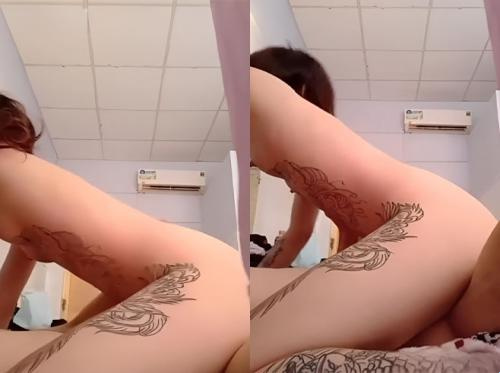 Gadis bertato yang suka melukis dan menunggang kuda